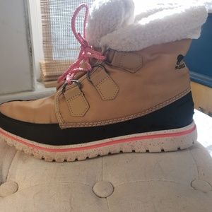 Womens Sorel Out and About Boot! Pink